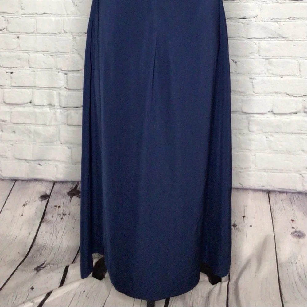 Veiled Collection Navy Blue Eva Essential Sleeveless Midi Dress Medium NWT